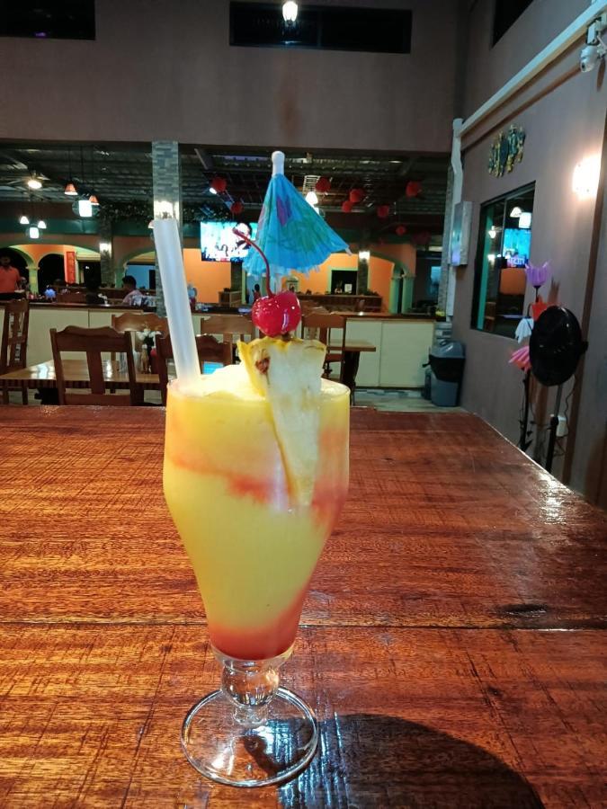 Sunshine View Hotel And Restaurant Corozal Town Esterno foto